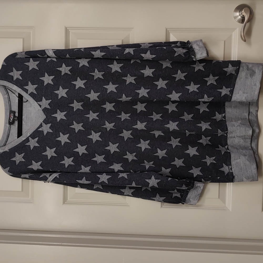 Woman's medium star shirt dress with pockets
